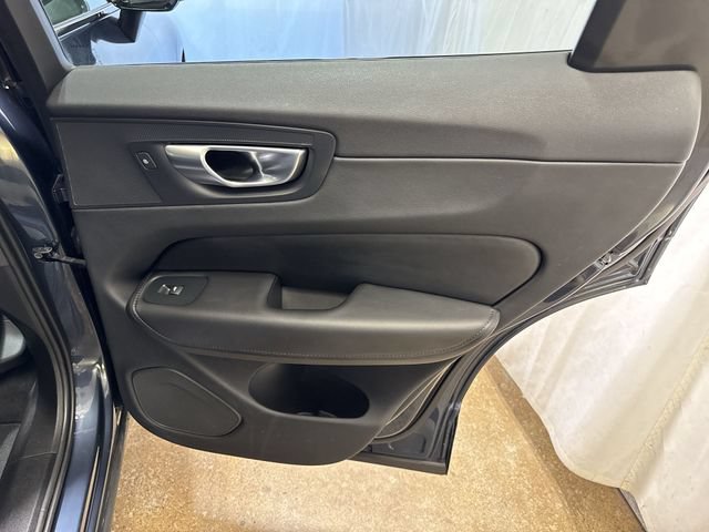 2024 Volvo XC60 Plus - Photo 26
