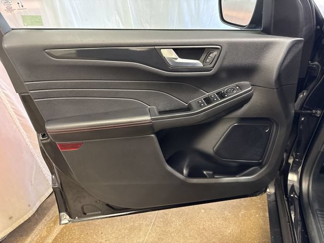 2023 Ford Escape ST-Line - Photo 21