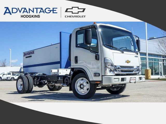 2025 Chevrolet Low Cab Forward's photo