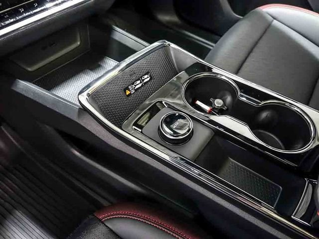 2027 Chevrolet Equinox RS - Photo 21