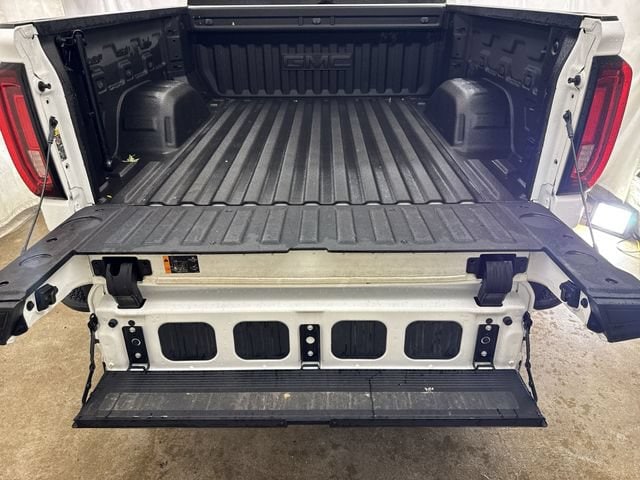 2025 GMC Sierra 1500 AT4 - Photo 27