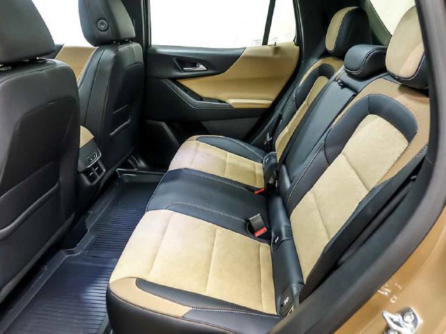 2027 Chevrolet Equinox ACTIV - Photo 12