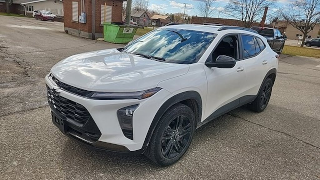 Used 2024 Chevrolet Trax Activ SUV