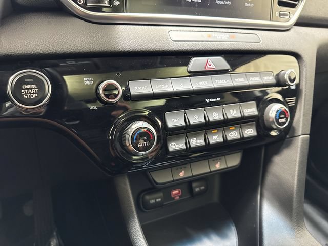 2022 Kia Sportage EX - Photo 19