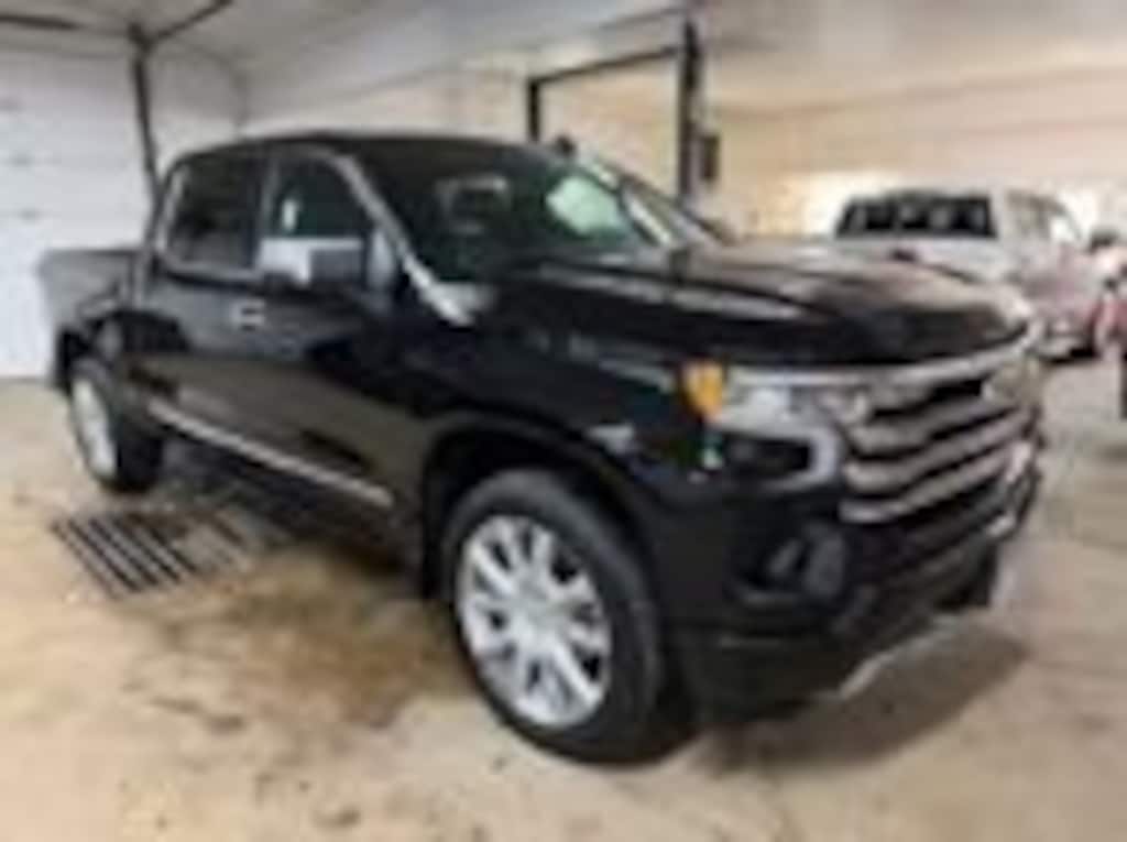 Used 2022 Chevrolet Silverado 1500 High Country Truck