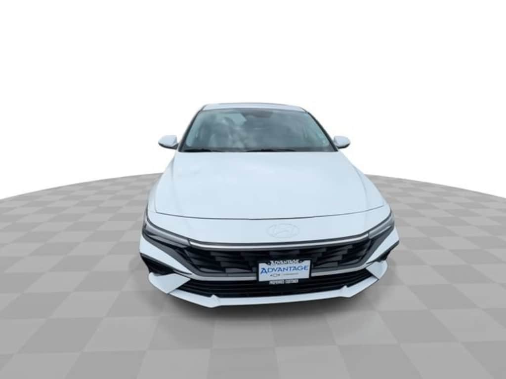 Used 2025 Hyundai Elantra Limited