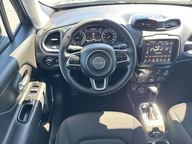 2022 Jeep Renegade Latitude - Photo 14