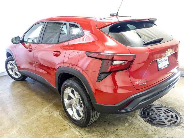 2026 Chevrolet Trax LS - Photo 7