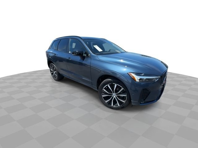 2024 Volvo XC60 Plus - Photo 2