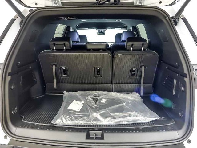 2027 Chevrolet Traverse LT - Photo 20