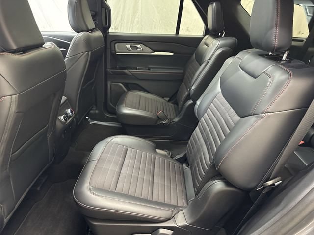 2025 Ford Explorer ST-LINE - Photo 13