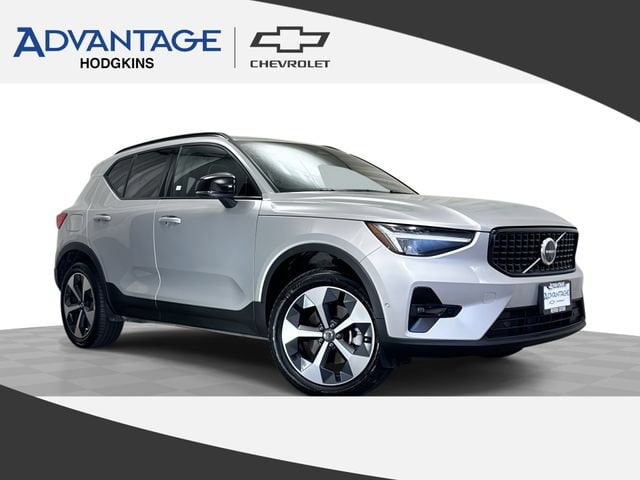 2025 Volvo XC40