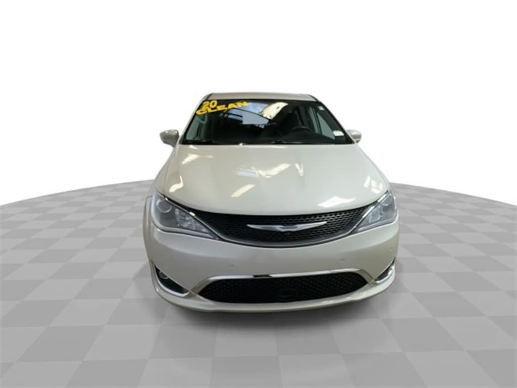 Used 2020 Chrysler Pacifica Touring Minivan