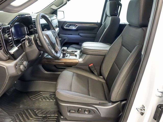 2026 CHEVROLET SILVERADO - Image 16