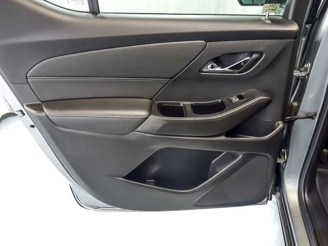 2023 Chevrolet Traverse 1LT - Photo 28