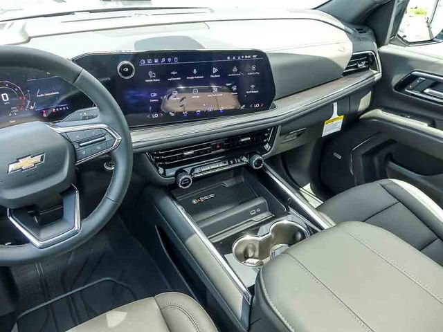 2026 Chevrolet Suburban LT - Photo 22