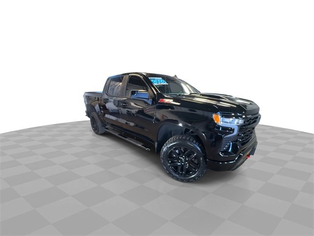 2023 Chevrolet Silverado 1500 LT Trail Boss photo 2