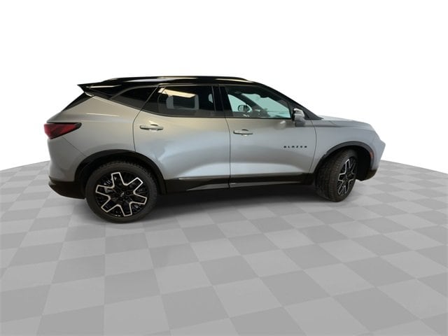 2024 CHEVROLET BLAZER - Image 9