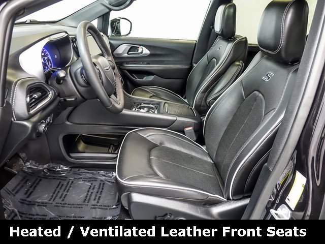 2025 CHRYSLER PACIFICA - Image 12