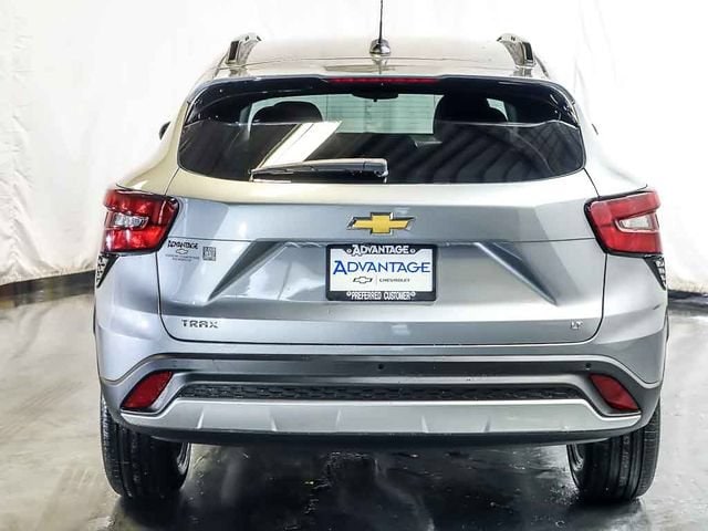 2026 Chevrolet Trax LT - Photo 8