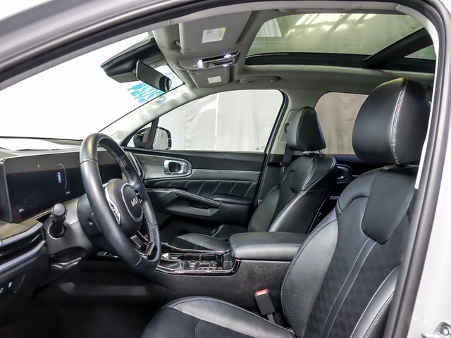 2024 KIA SORENTO - Image 13