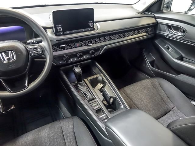 2025 Honda Accord SE - Photo 18
