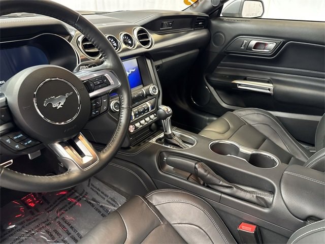 2021 FORD MUSTANG - Image 12