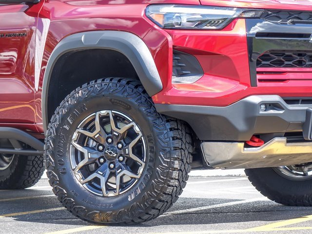 2025 Chevrolet Colorado ZR2 photo 4