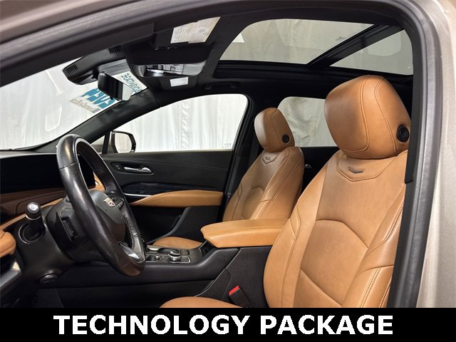2024 CADILLAC XT4 - Image 11