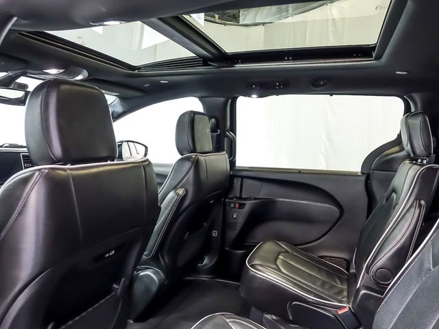 2025 Chrysler Pacifica Limited - Photo 16