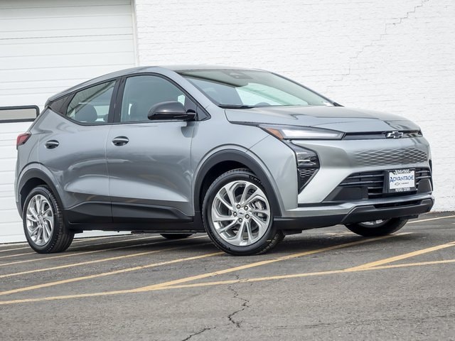 2027 CHEVROLET BOLT - Image 2