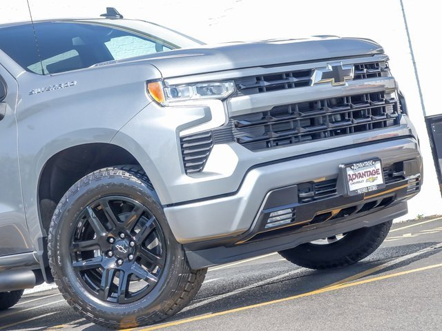 2026 Chevrolet Silverado 1500 RST photo 3