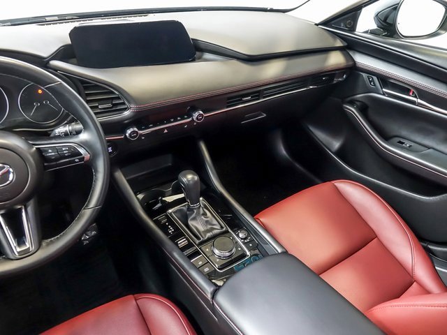 2025 MAZDA MAZDA3 - Image 18