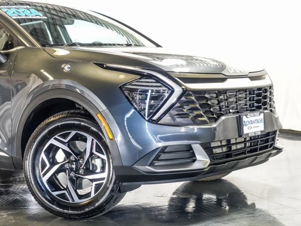 Used 2024 Kia Sportage LX