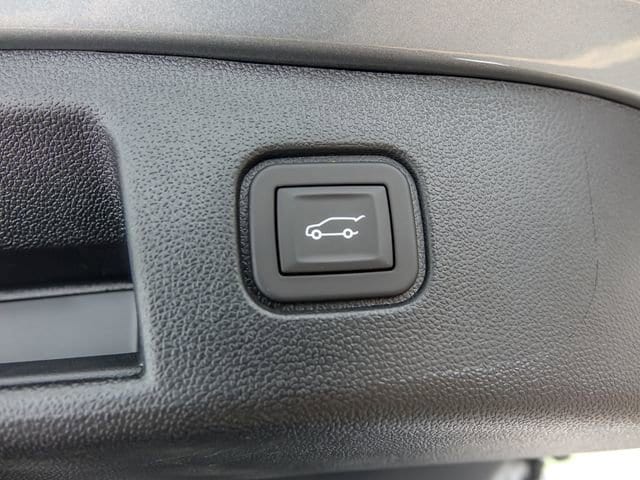 2026 Chevrolet Blazer EV SS - Photo 9