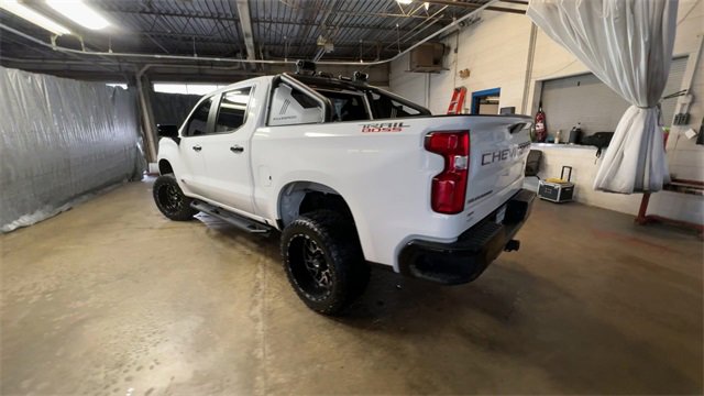 2021 CHEVROLET SILVERADO - Image 2