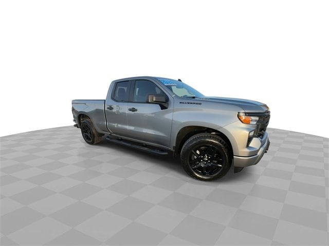 2024 CHEVROLET SILVERADO - Image 2