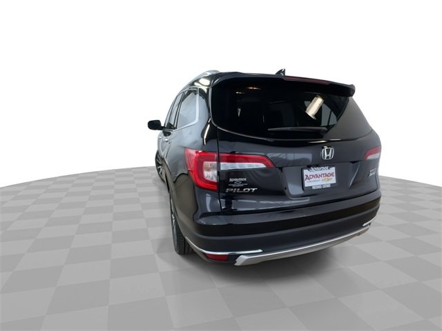 2022 Honda Pilot Touring photo 2