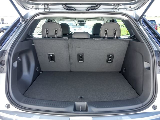 2027 Chevrolet Bolt LT - Photo 8