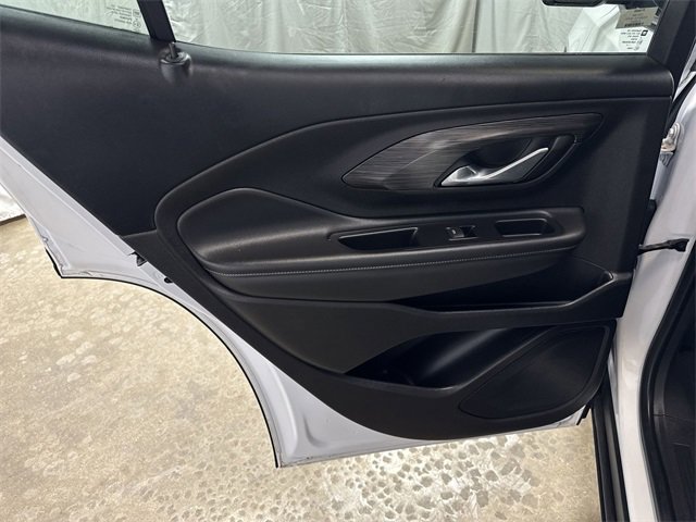 2023 GMC TERRAIN - Image 23