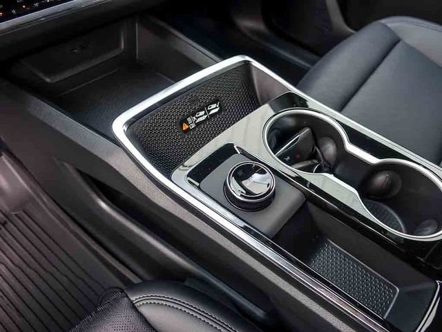 2027 Chevrolet Equinox LT - Photo 28