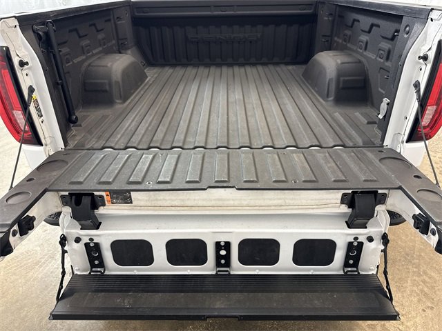 2022 GMC SIERRA - Image 29