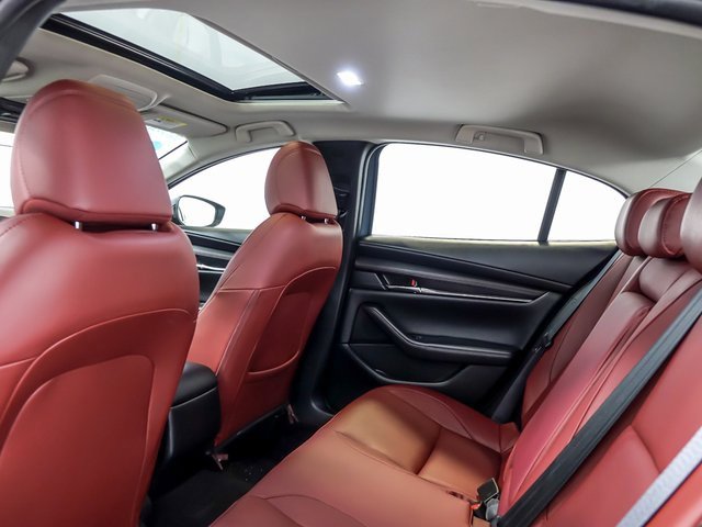 2025 MAZDA MAZDA3 - Image 16