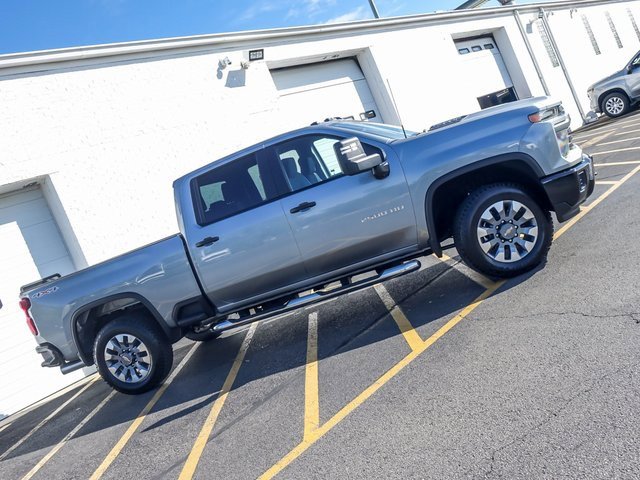 2026 Chevrolet Silverado 2500HD Custom photo 4