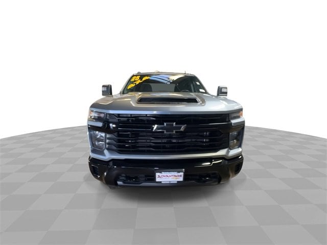 2025 CHEVROLET SILVERADO HD - Image 3
