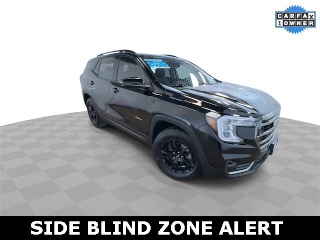 Used 2024 GMC Terrain AT4 SUV