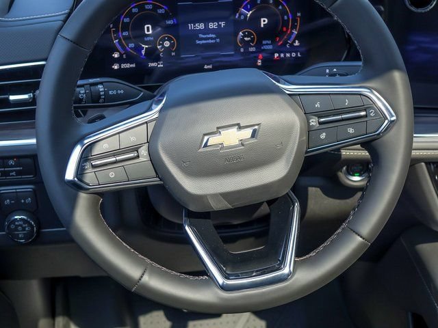 2026 Chevrolet Suburban Premier - Photo 24