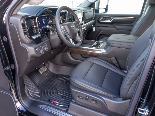 2026 CHEVROLET SILVERADO HD - Image 11