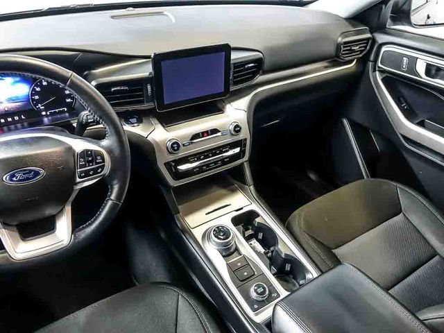 2022 Ford Explorer XLT - Photo 18