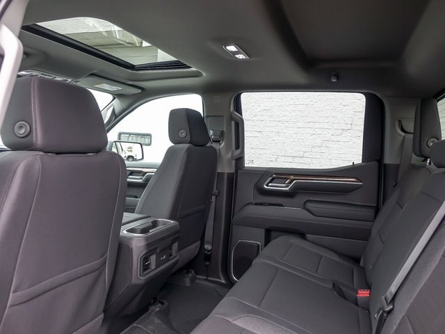 2026 CHEVROLET SILVERADO - Image 15